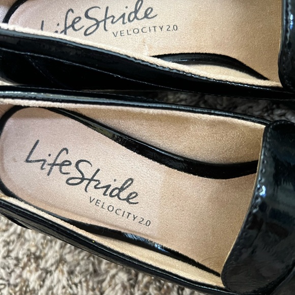 Life Stride Black patent Block Heel Loafer. Excellent Condition. - Picture 3 of 6